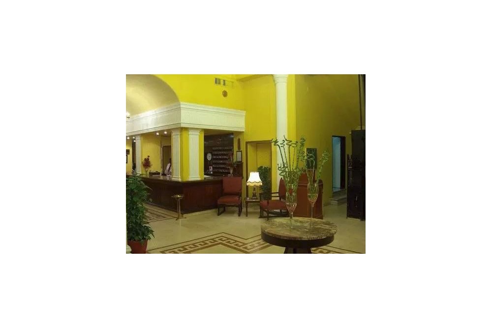 Coral Cosmopolitan Hotel