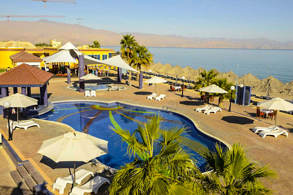 Royal Beach Hotel & Resort