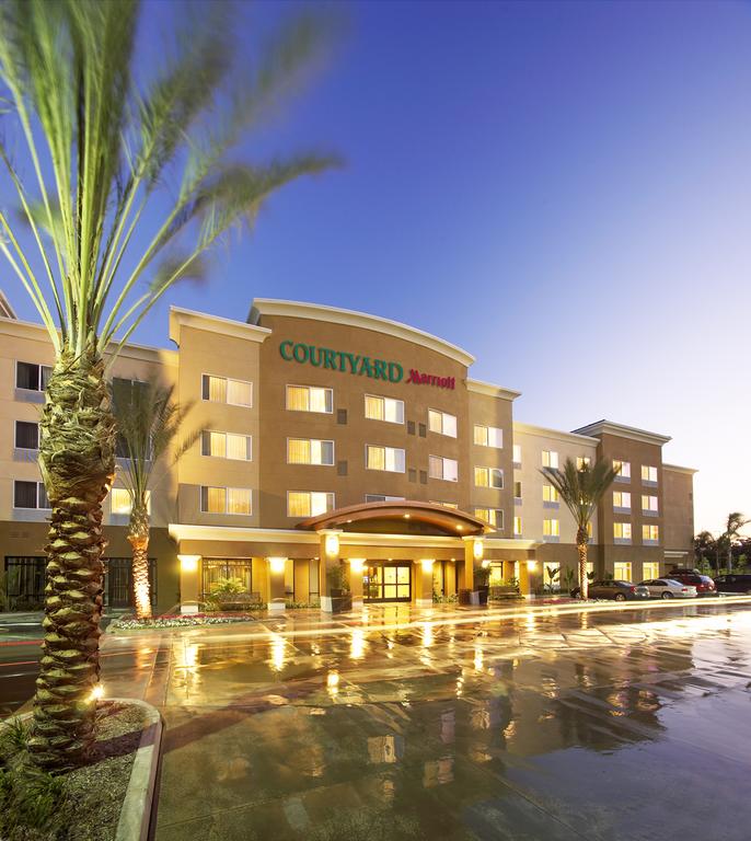 منتجع كورتيارد أناهيم/ كونفينشن سنتر