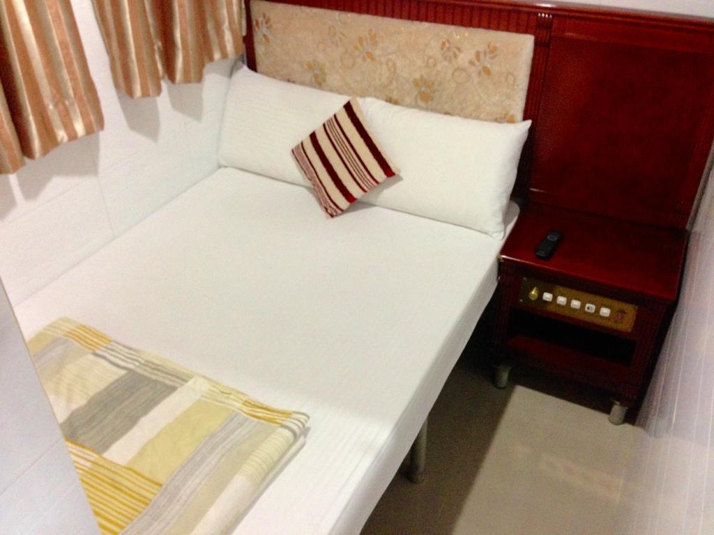 بيت شباب كاناديان 