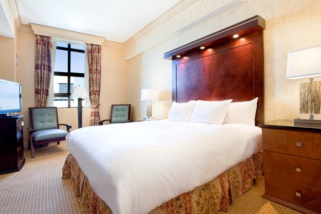 هيلتون بوسطن داونتاون/فانيول هال