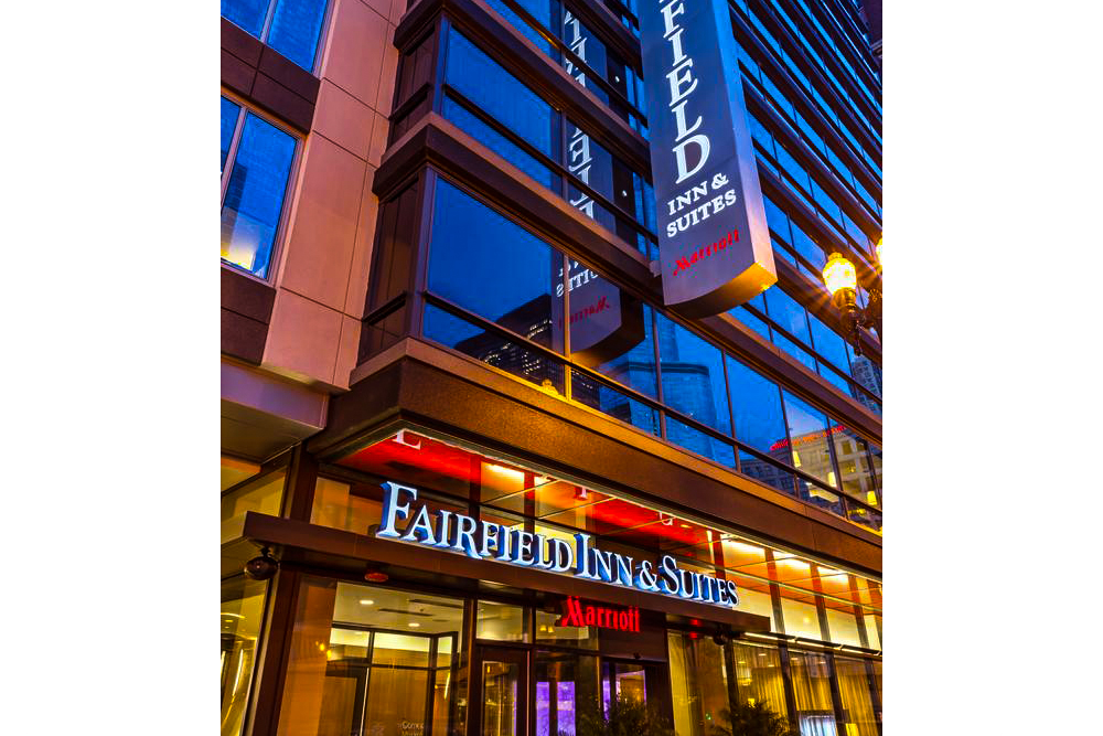 فندق فايرفيلد إن وسويتس شيكاغو داون تاون-ريفر نورث 