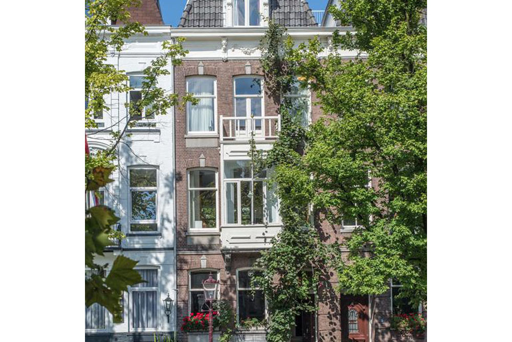 فندق أمستل كورنر