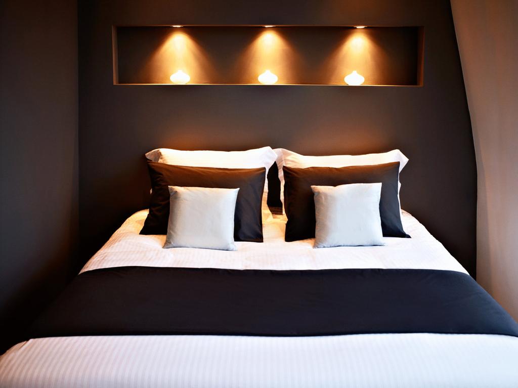 أجنحة إيه.إم.إس