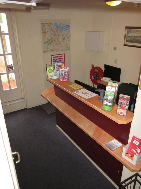 بيت شباب أمستردام أبتاون