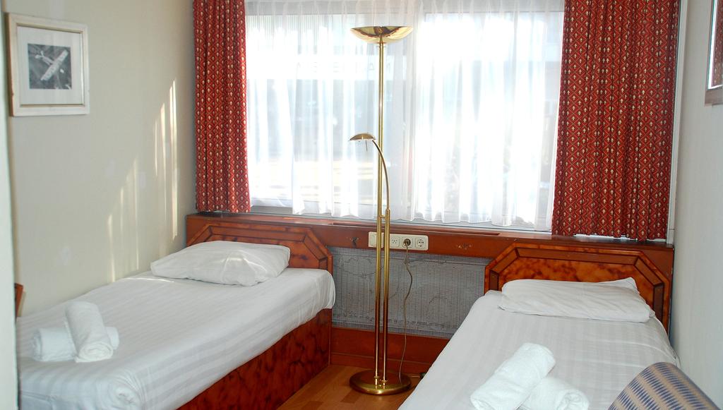 بيت شباب  بيدجت بارغاين توكو