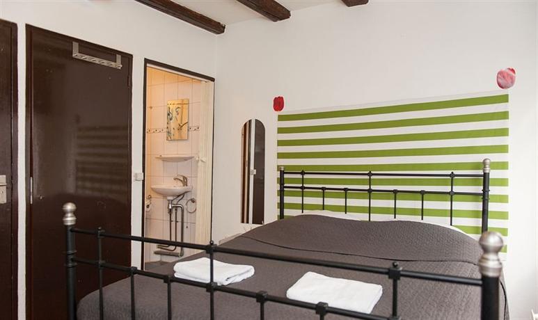 شقق أولد سنتر - دام سكوير اريا