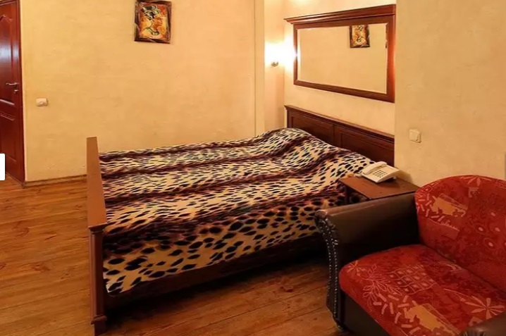 كوستيلنا أنتيك