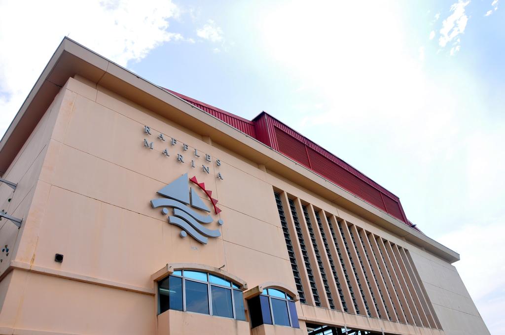 Raffles Marina Hotel