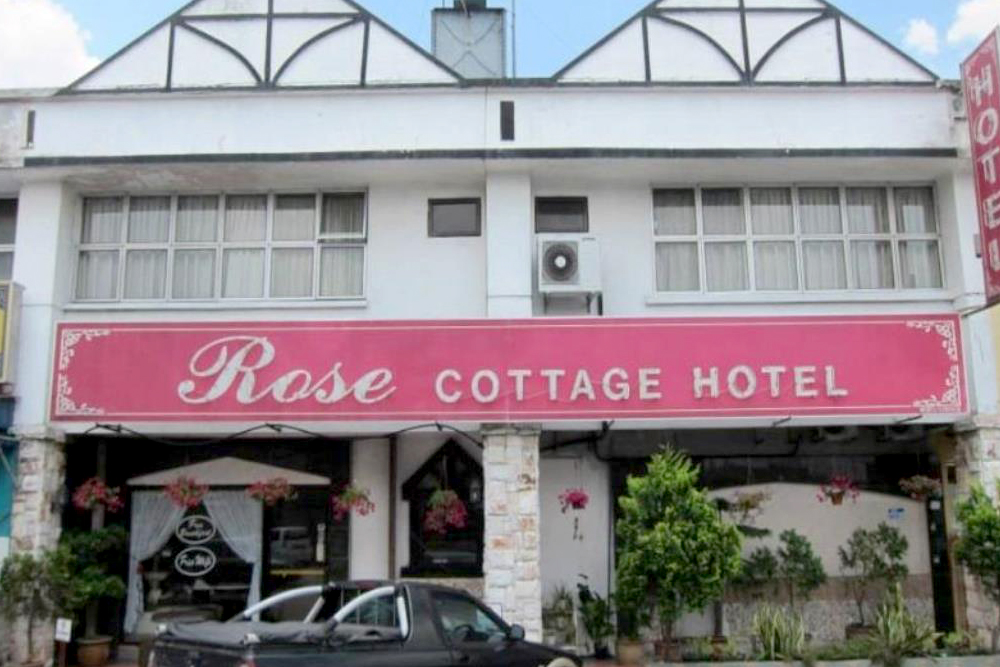 فندق روز كوتاجى تامان يونيفيرسيتي