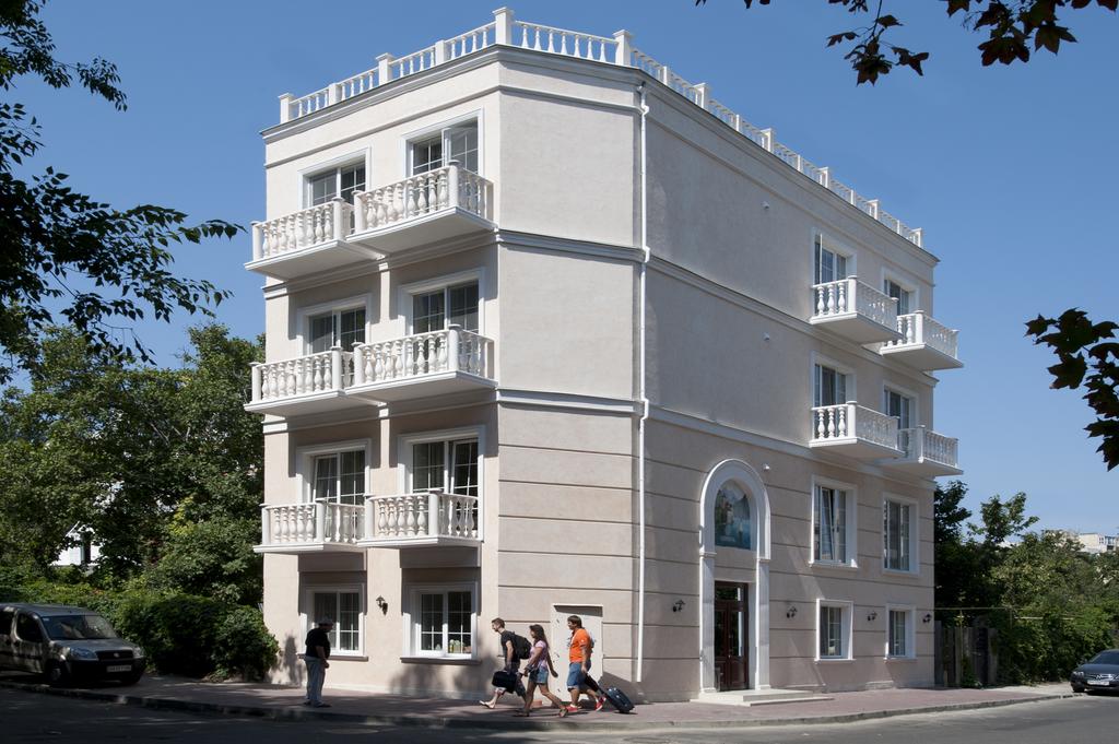 فندق جينيفا ريزورت