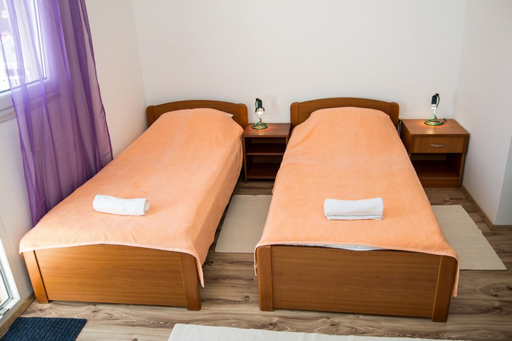 شقق وغرف نينادا