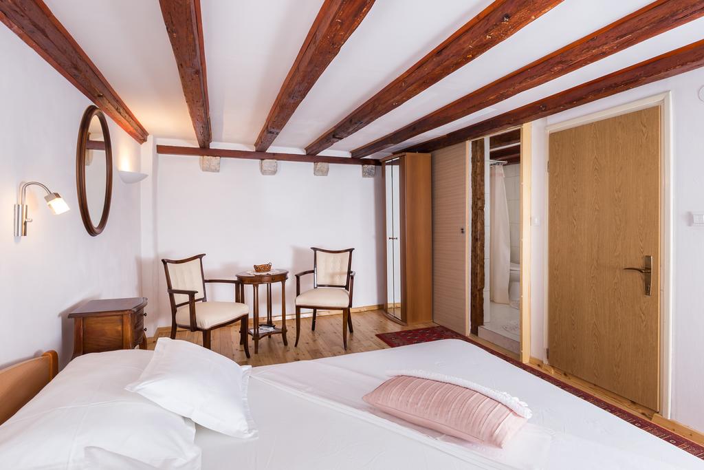 flyin.com