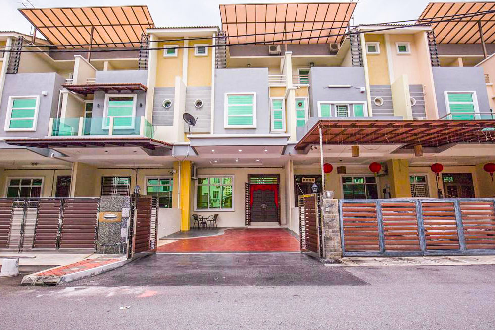 لاف بينانج هومستاي