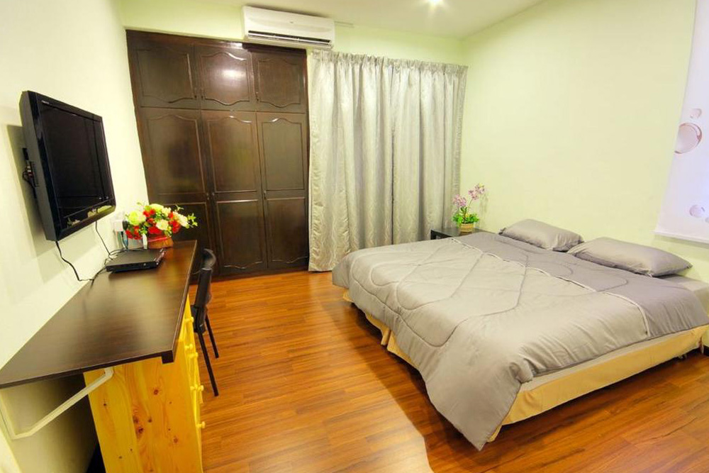 آي فيل هوم إن