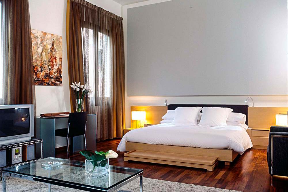 ميرسر هويس بوريا بي سي إن