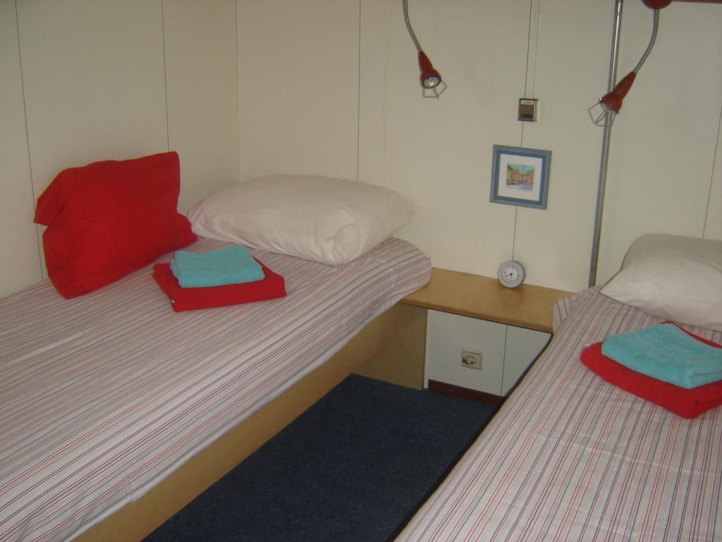 فندق فلور العائم