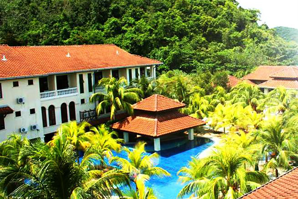 منتجع لاناي بيتش