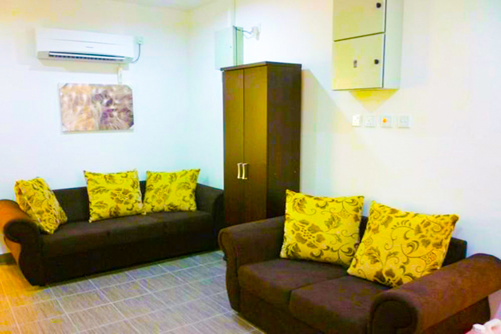 وان موتيل اند كافيه