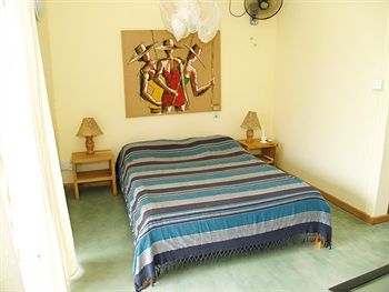 دومين ديسايد