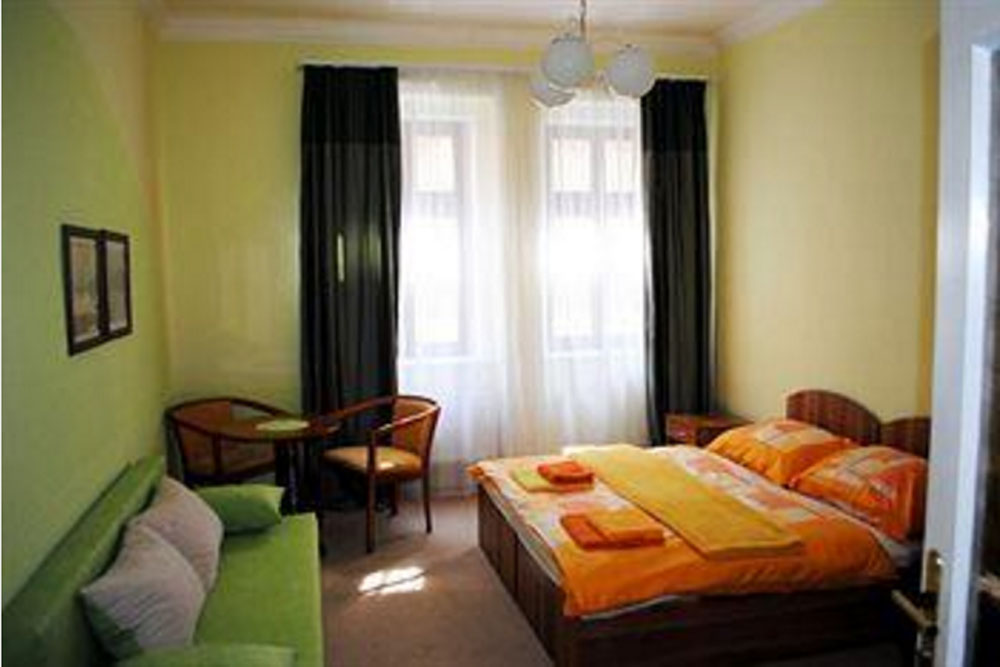 cimburkova 33 Apartment