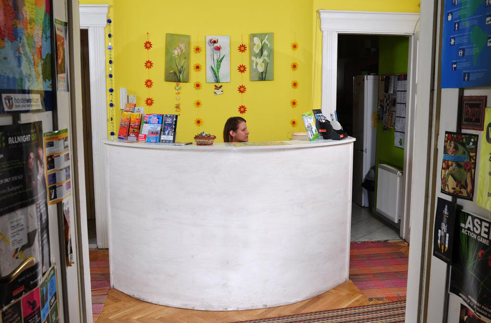 بيت شباب سنترال باكباك كينج