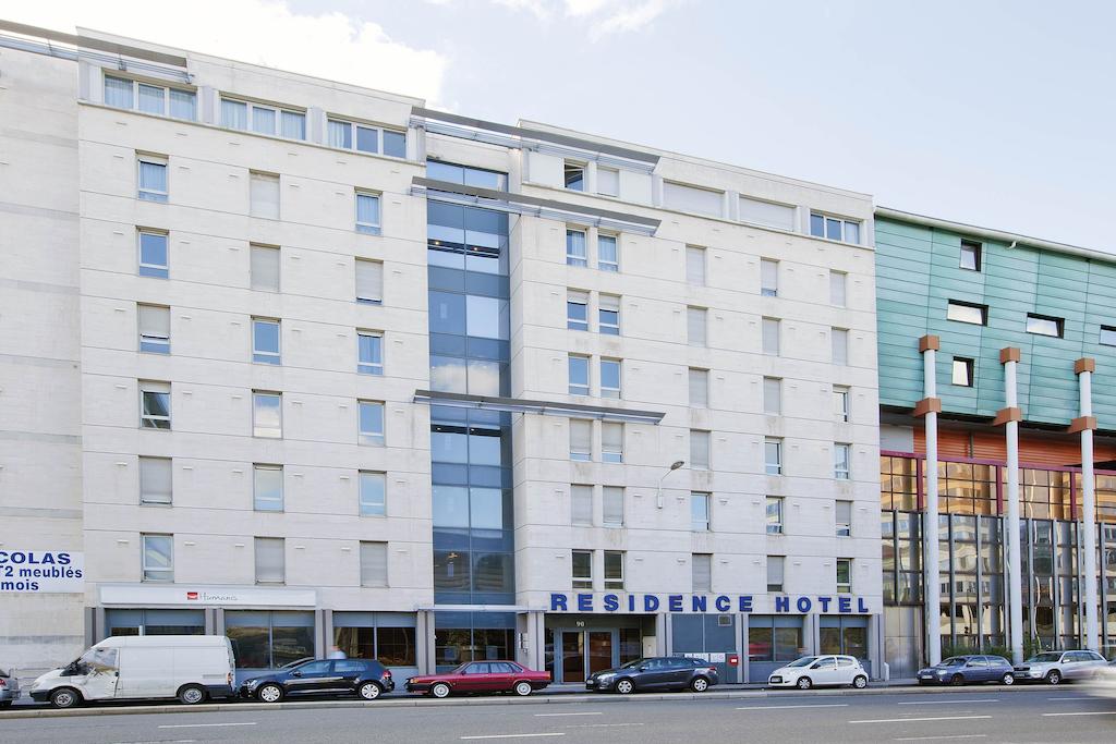 سيجورز آند أفيرز ليون سانت نيكولاس