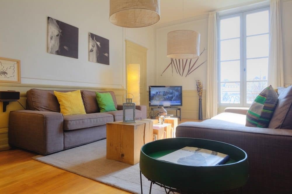 ريفا لوفتس & سويتس