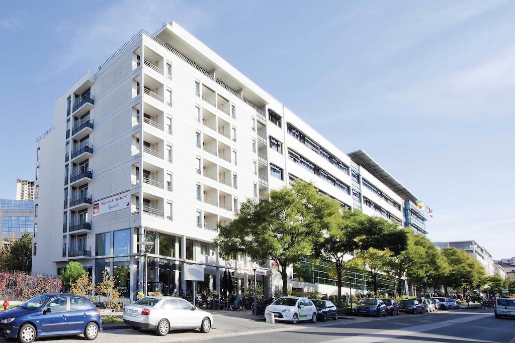 سيجورسس آند أفيرز ليون بارك لين