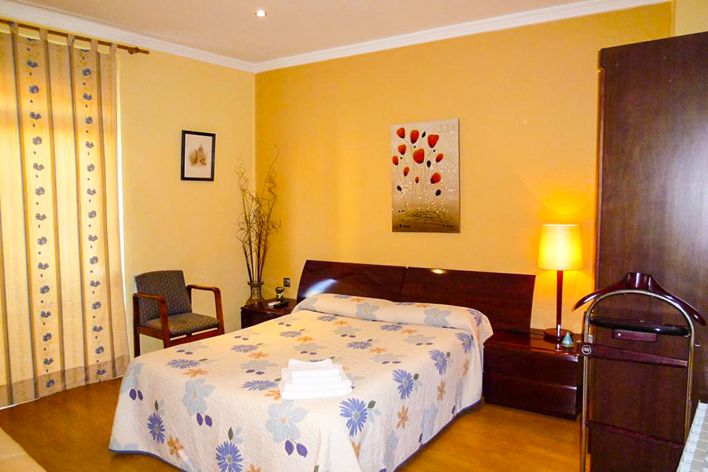 بيت ضيافة بالكون آل مار