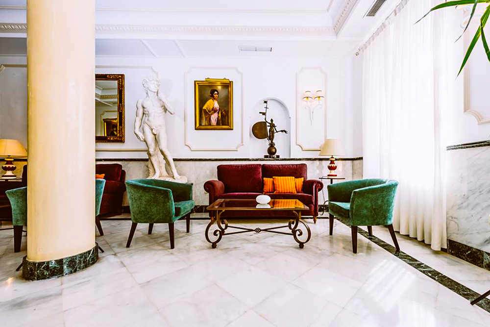 فندق دونا مانويلا