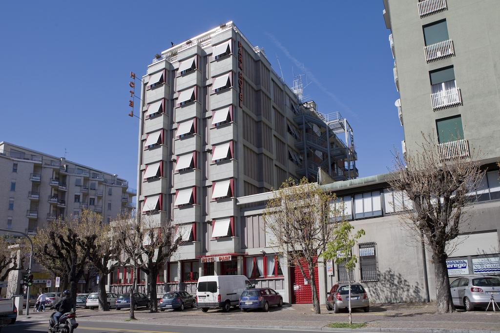 فندق بارك موبلي