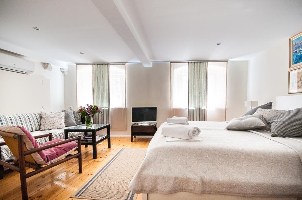 flyin.com
