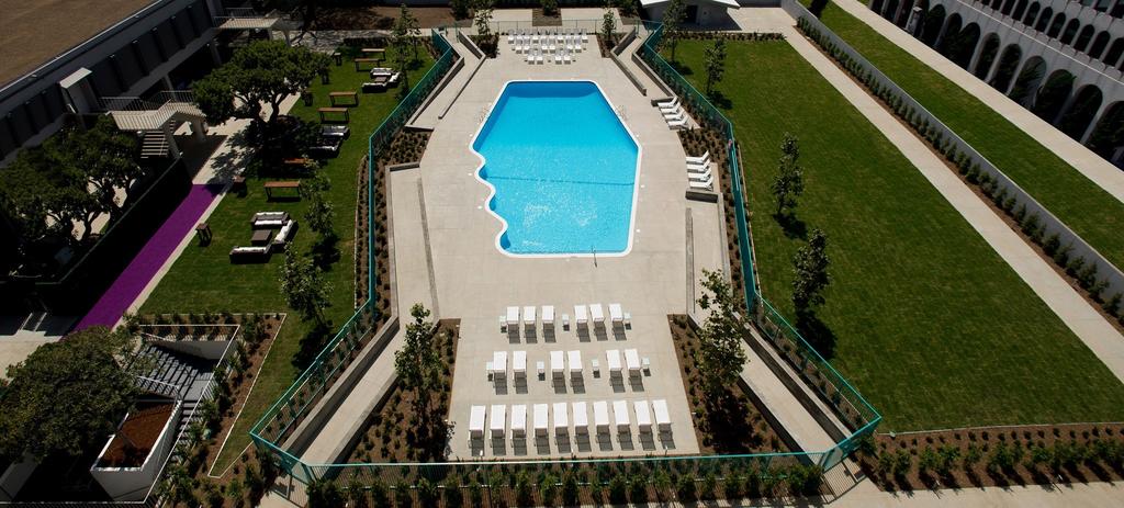 حياة ريجنسي مطار لوس أنجليس الدولي 