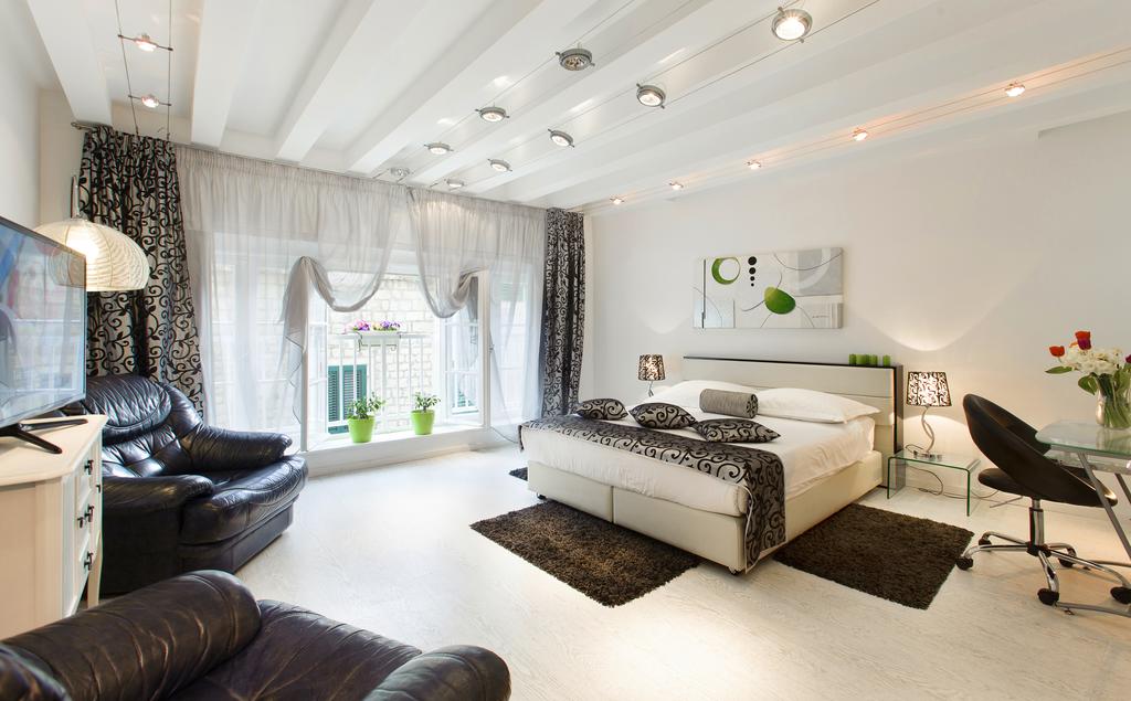 أجنحة رويال 