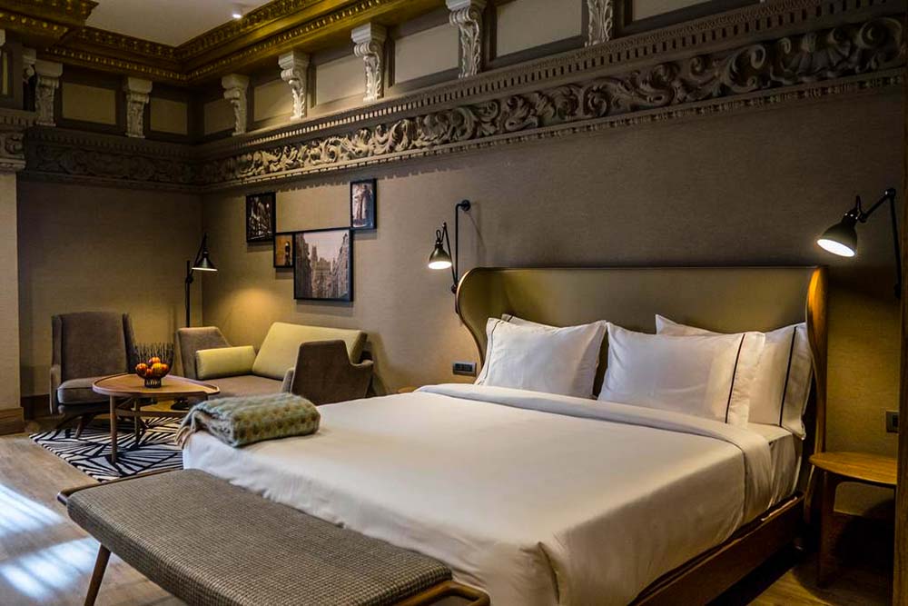 فندق سيركولو غران فيا، أوتوغراف كولكتيون