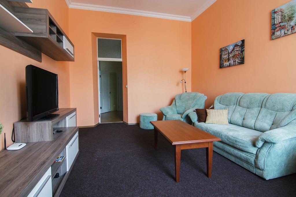 Central Apartments on Malaya Zhytomirskaya