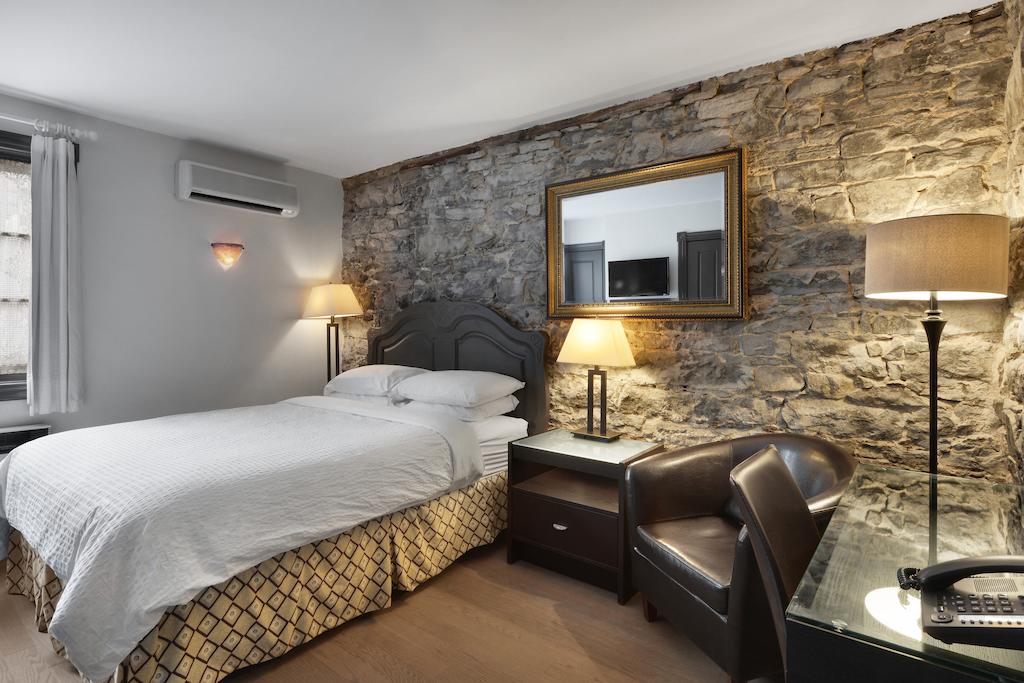 فندق أيبك مونتريال