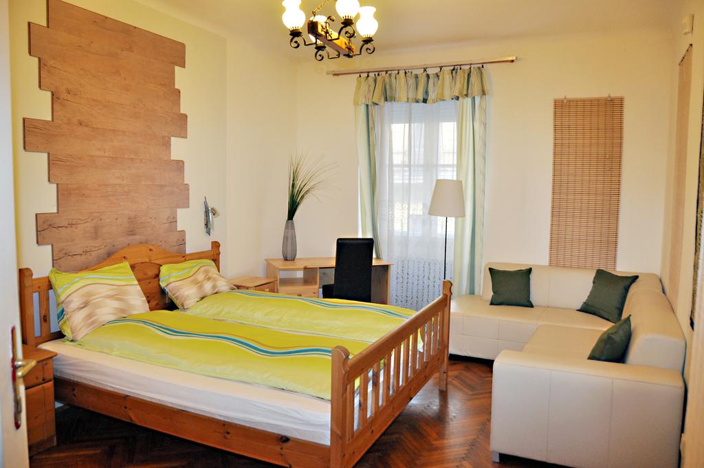 بيت شباب ميلير