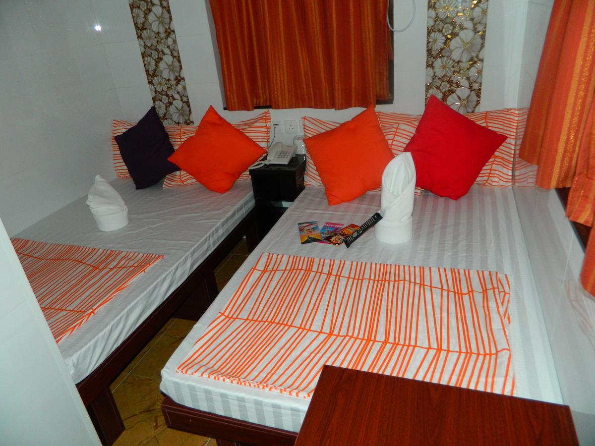 بيت شباب نيو لندن