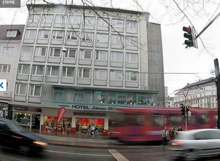 فندق شفارزر بار 