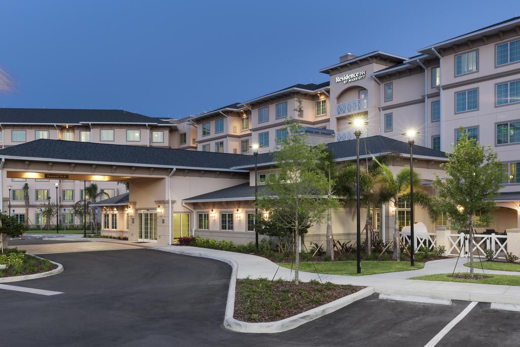 ريزيدنس إن باي ماريوت نير يونيفيرسال 