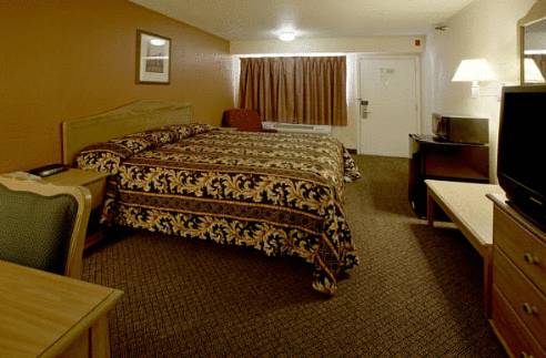 Super 7 Inn - Dallas