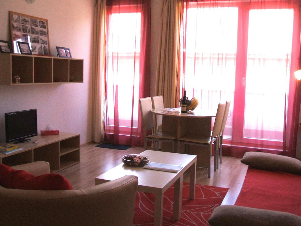 نيو بودابست هوم