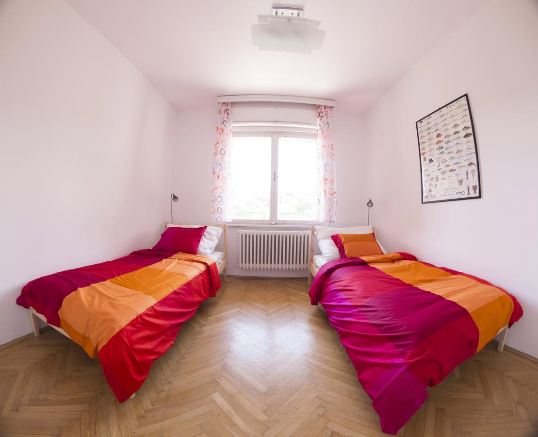 شقة إيبوني بيانو