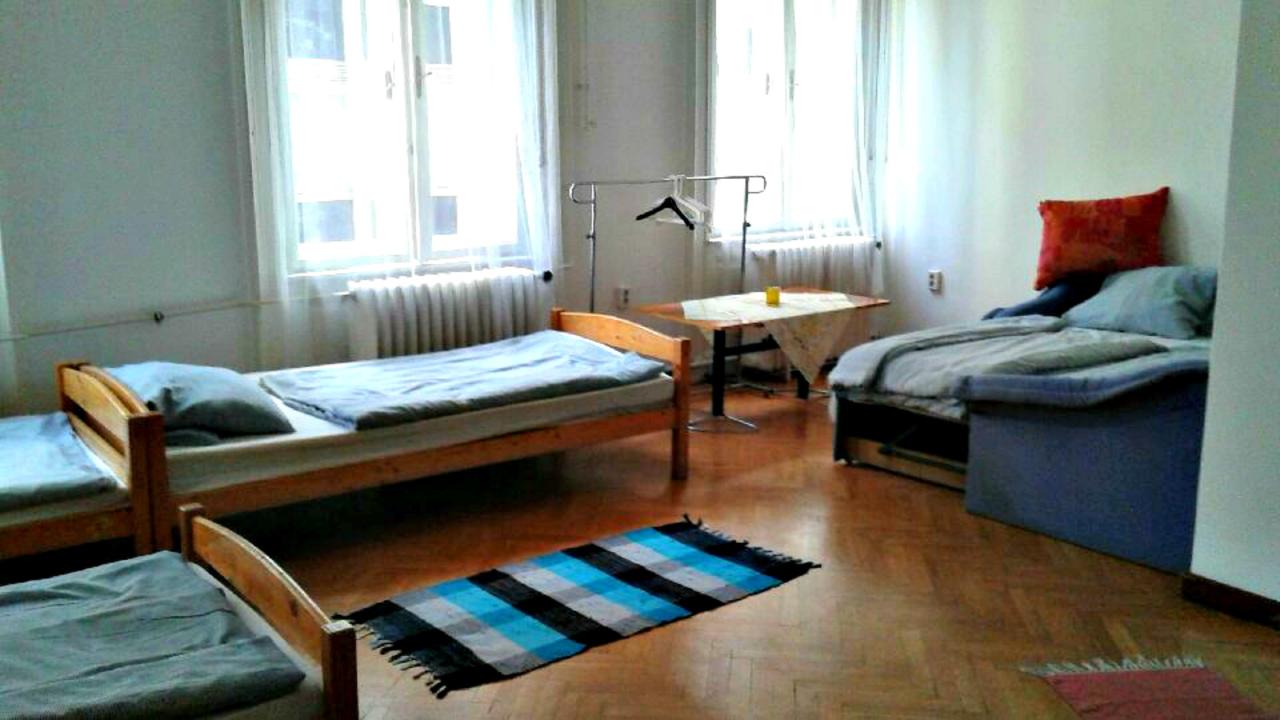 إليزابيث أبارتمان - بيت شباب