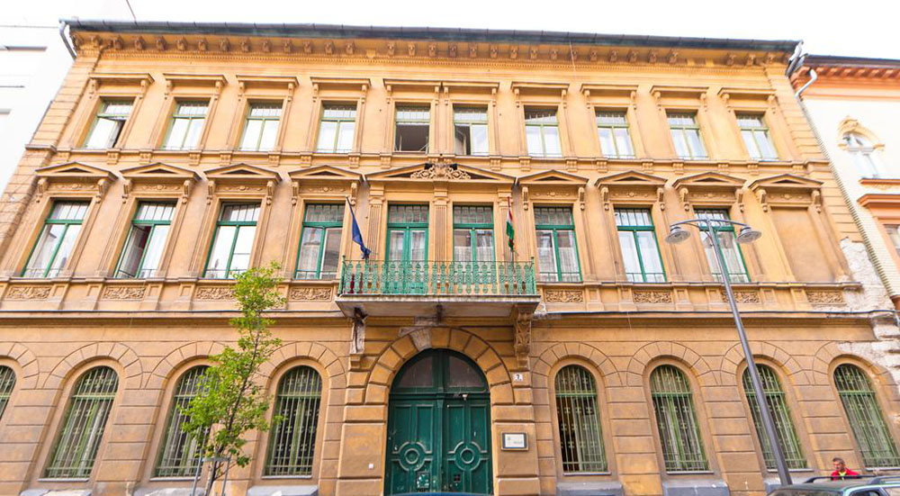 بيت شباب ماريا