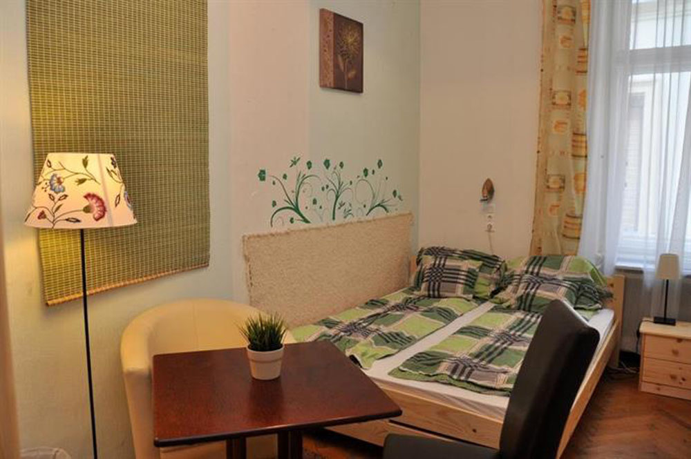  بيت شباب بيستو 