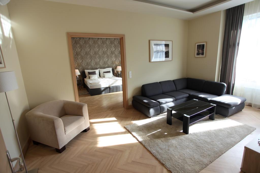 سبليندور ابوف ذا سيتي