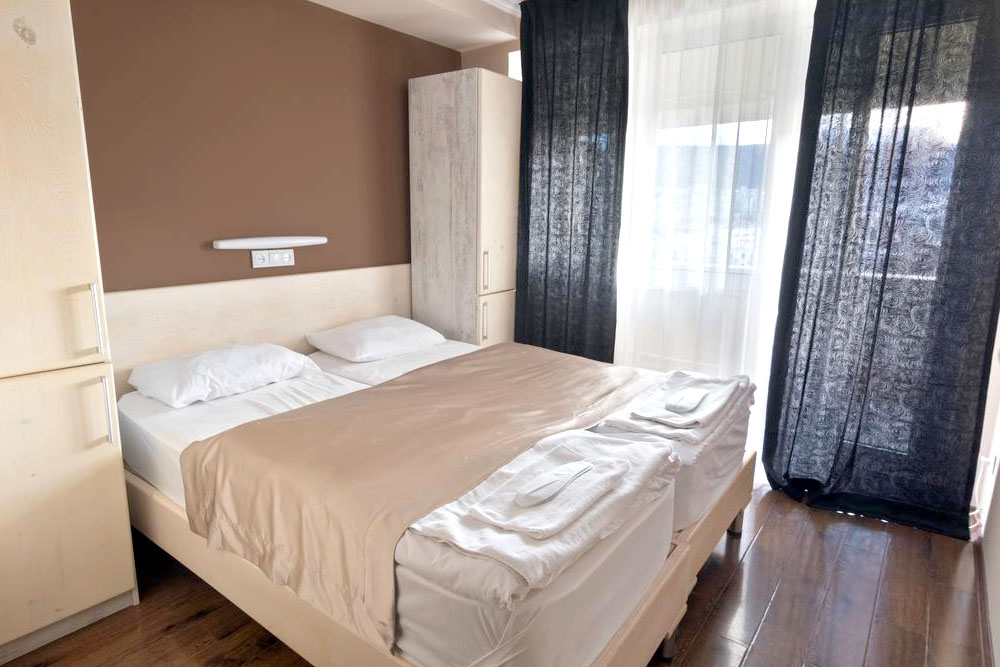 Hotel Tbilisi Central by Mgzavrebi 